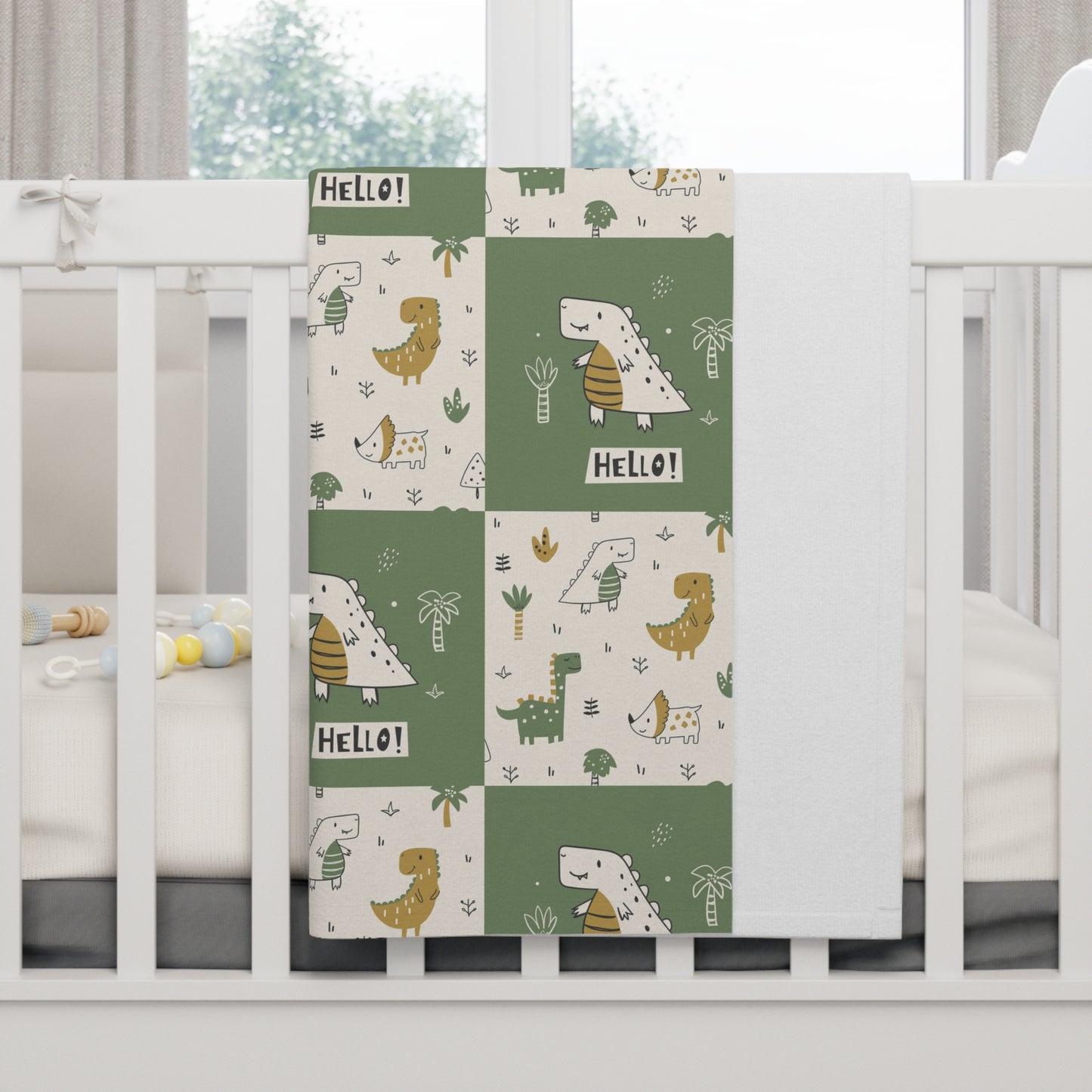 Hello! Soft Fleece Baby Blanket - Cozy Animal-Themed Nursery Blanket